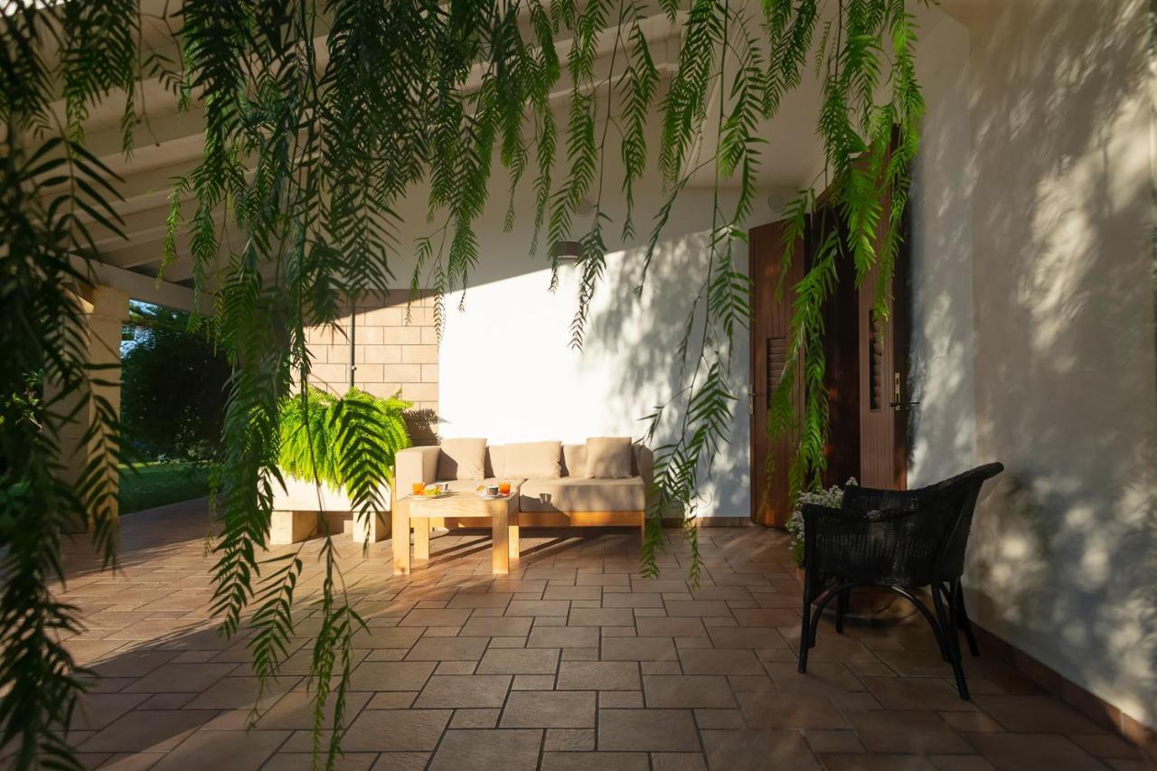 Olive Garden House Villa Borgagne Exteriör bild
